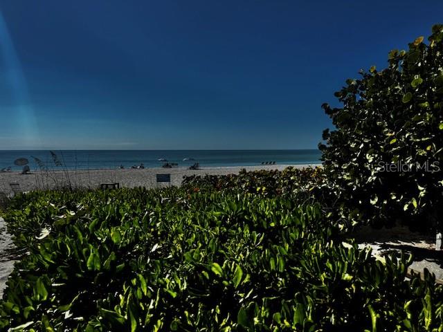 SILVER SANDS - Residential