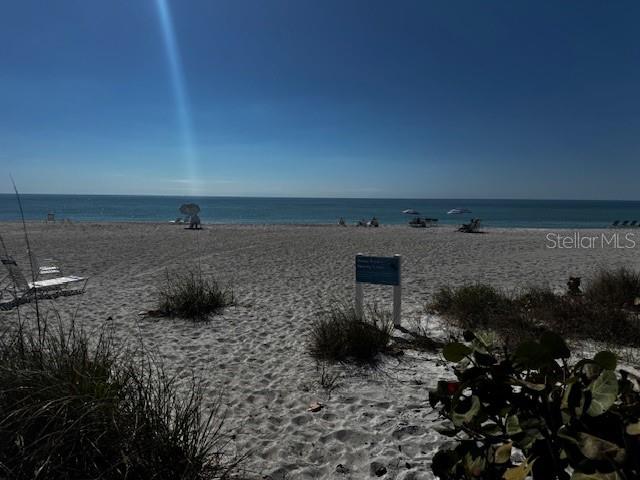 SILVER SANDS - Residential