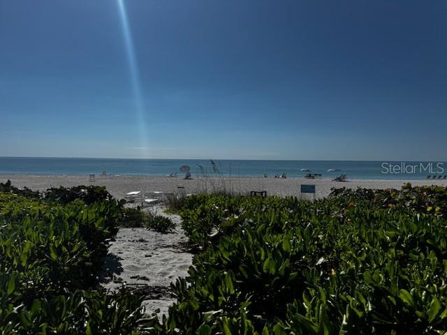 SILVER SANDS - Residential