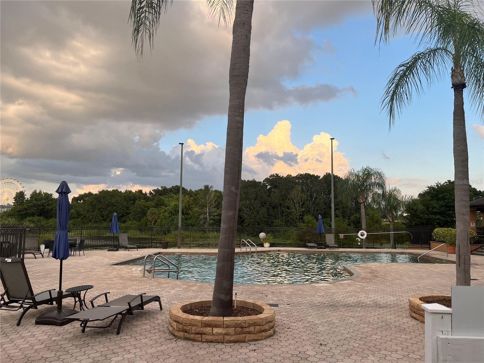 SANDLAKE PRIVATE RESIDENCES - Residential Lease