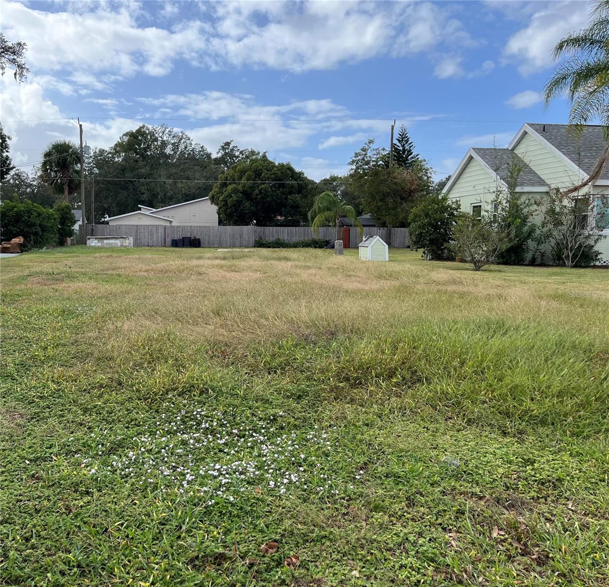 FRANKLIN TERRACE - Land