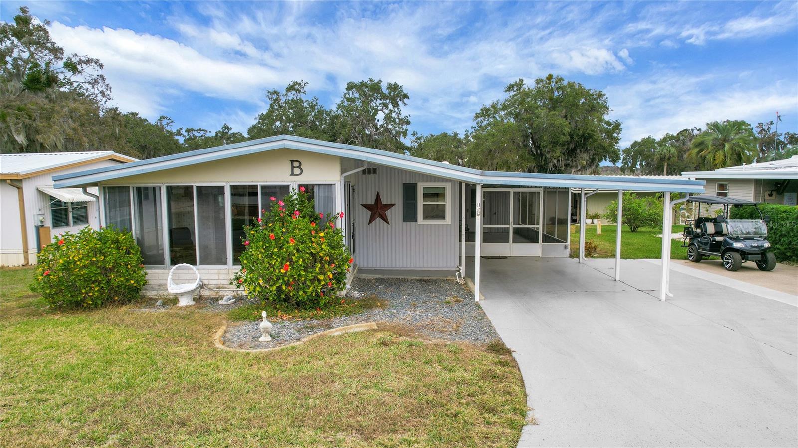 HARBOR OAKS HOMEOWNERS - Residential