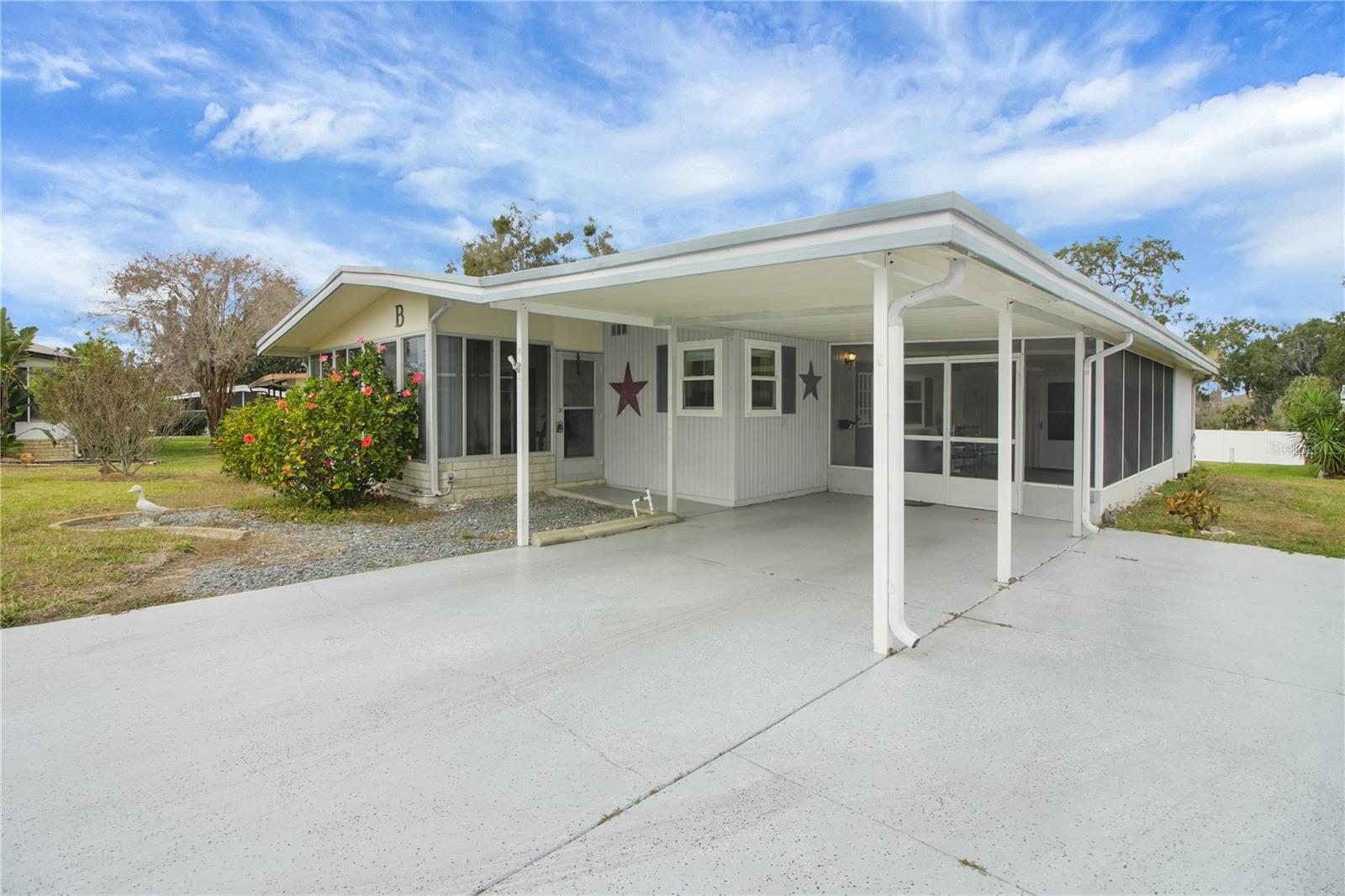 HARBOR OAKS HOMEOWNERS - Residential
