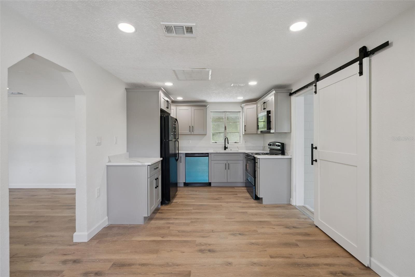 PLANTATION ESTATES UNIT 02 - Residential