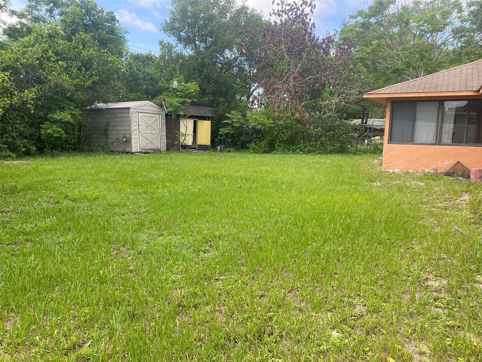 DELTONA LAKES UNIT 02 - Residential