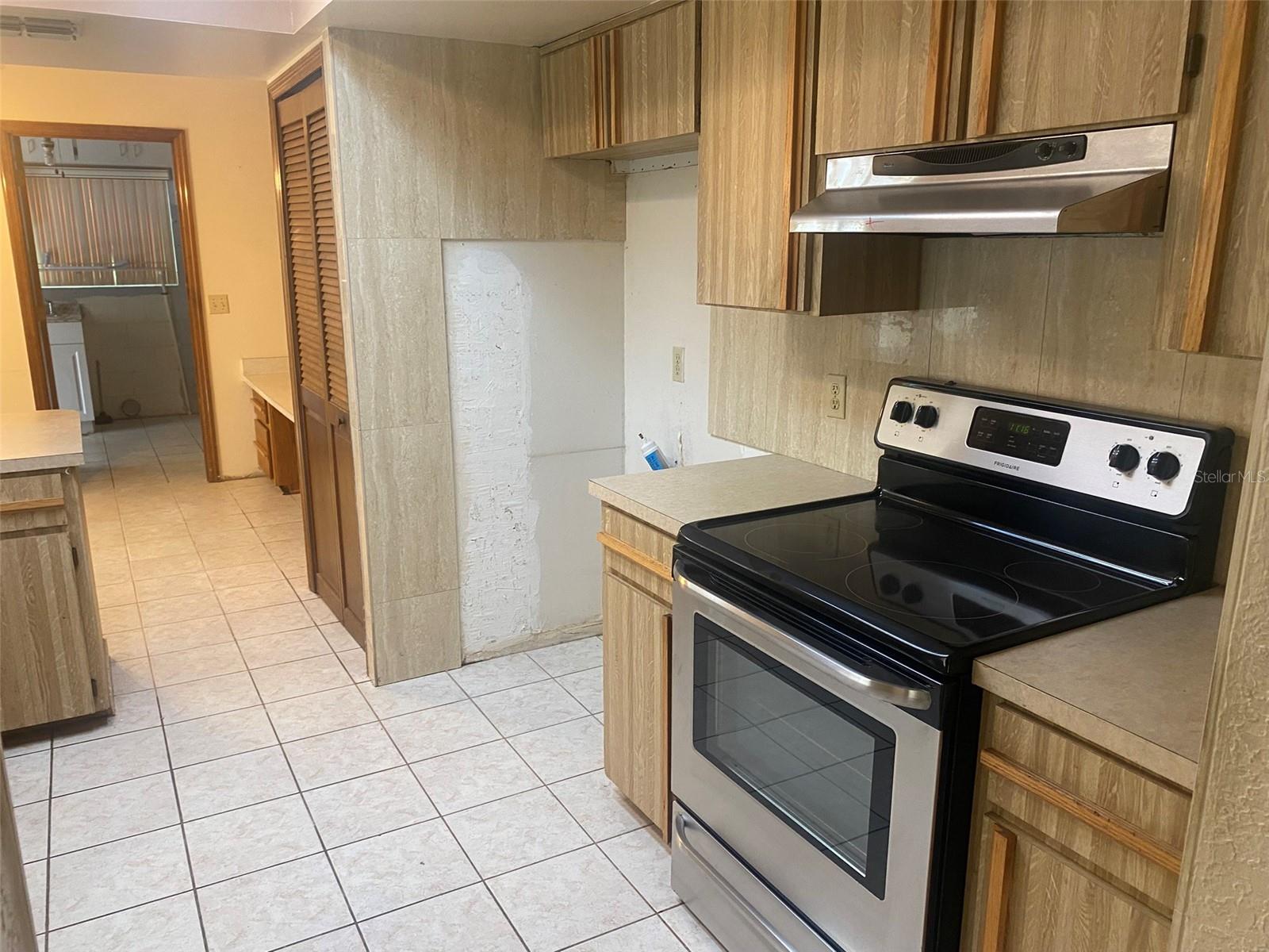 DELTONA LAKES UNIT 02 - Residential
