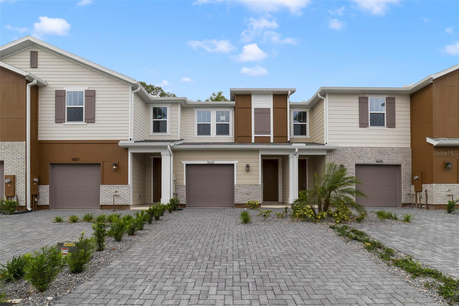 TOWNS AT GREENLEAF - Residential
