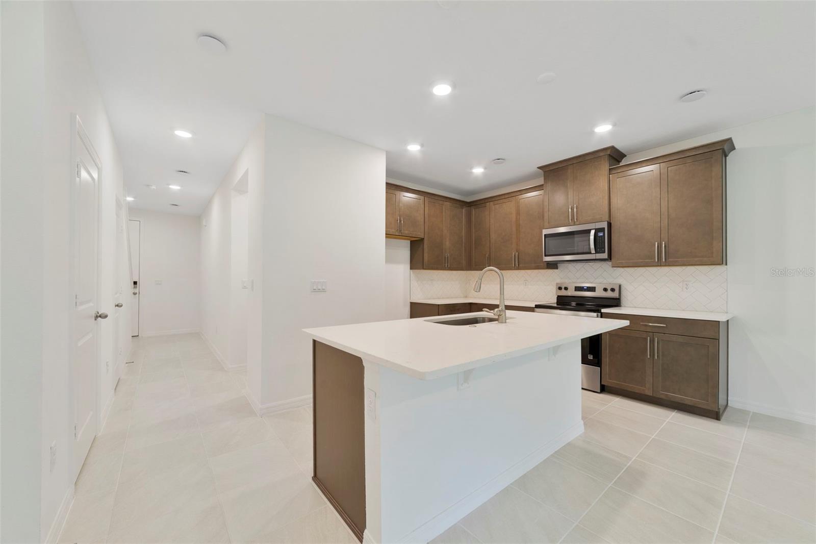 TOWNS AT GREENLEAF - Residential