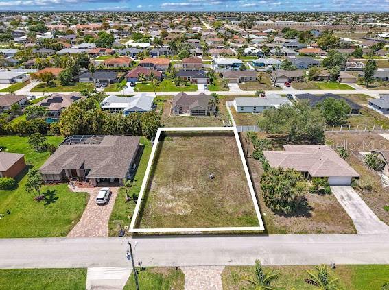 CAPE CORAL - Land