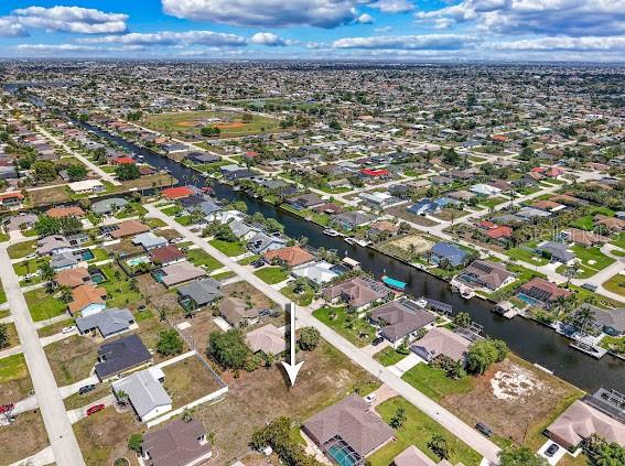 CAPE CORAL - Land