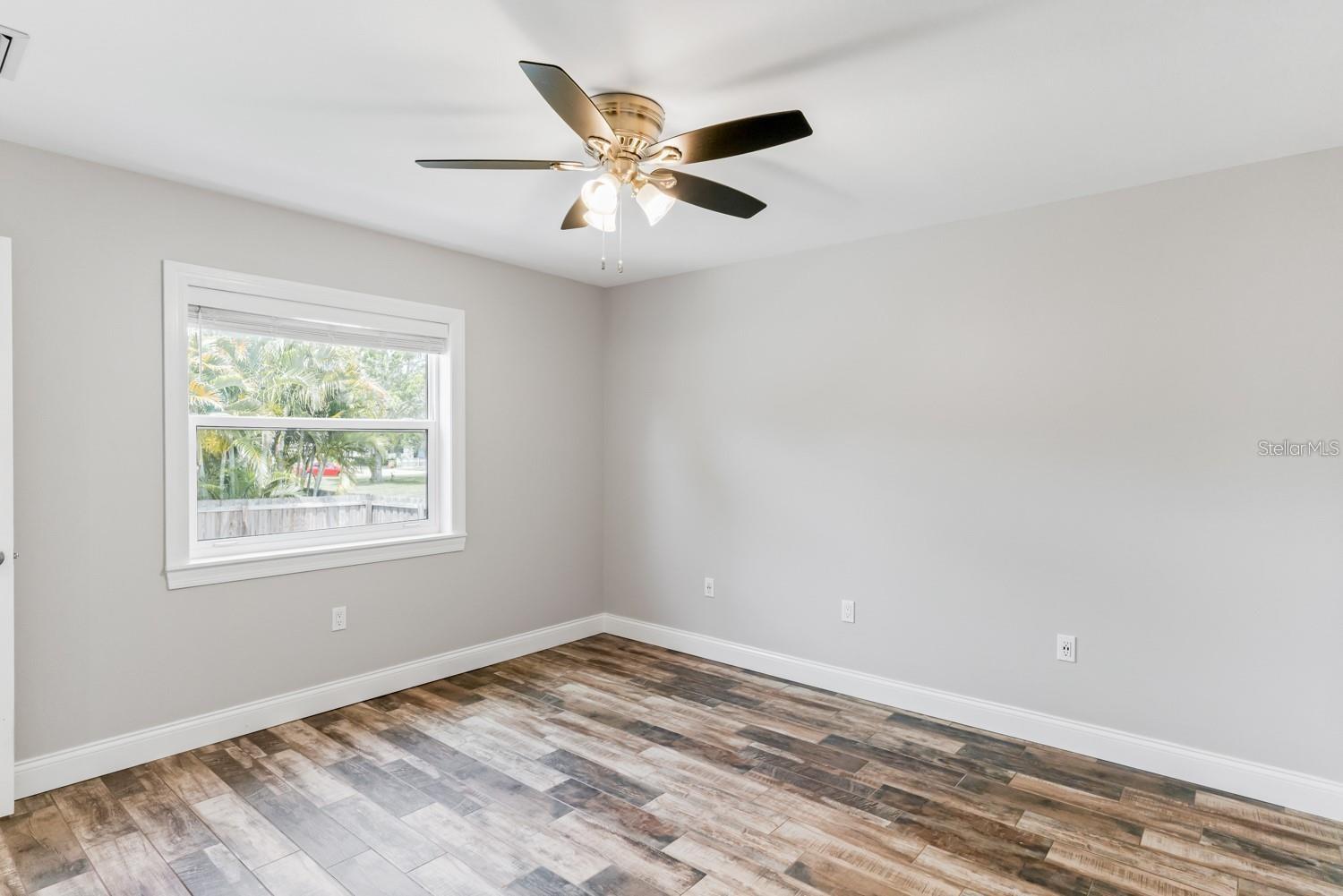 SHORE ACRES OVERLOOK SEC - Residential Lease