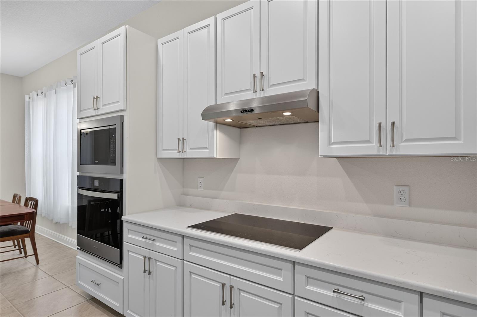 HIILLSIDE VILLAS FIRST ADD - Residential