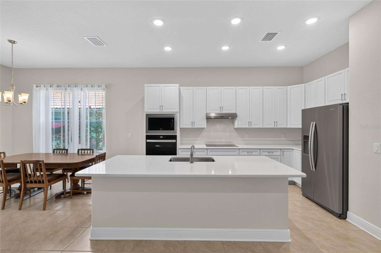 HIILLSIDE VILLAS FIRST ADD - Residential