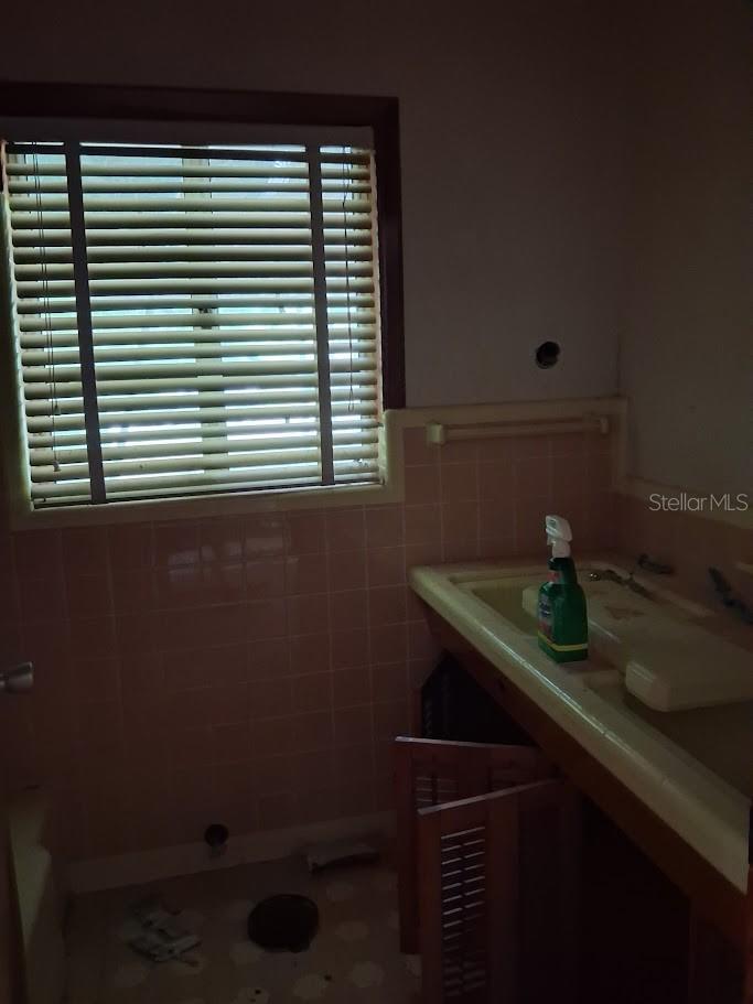 CHEYNEYS PAUL SUB - Residential Income