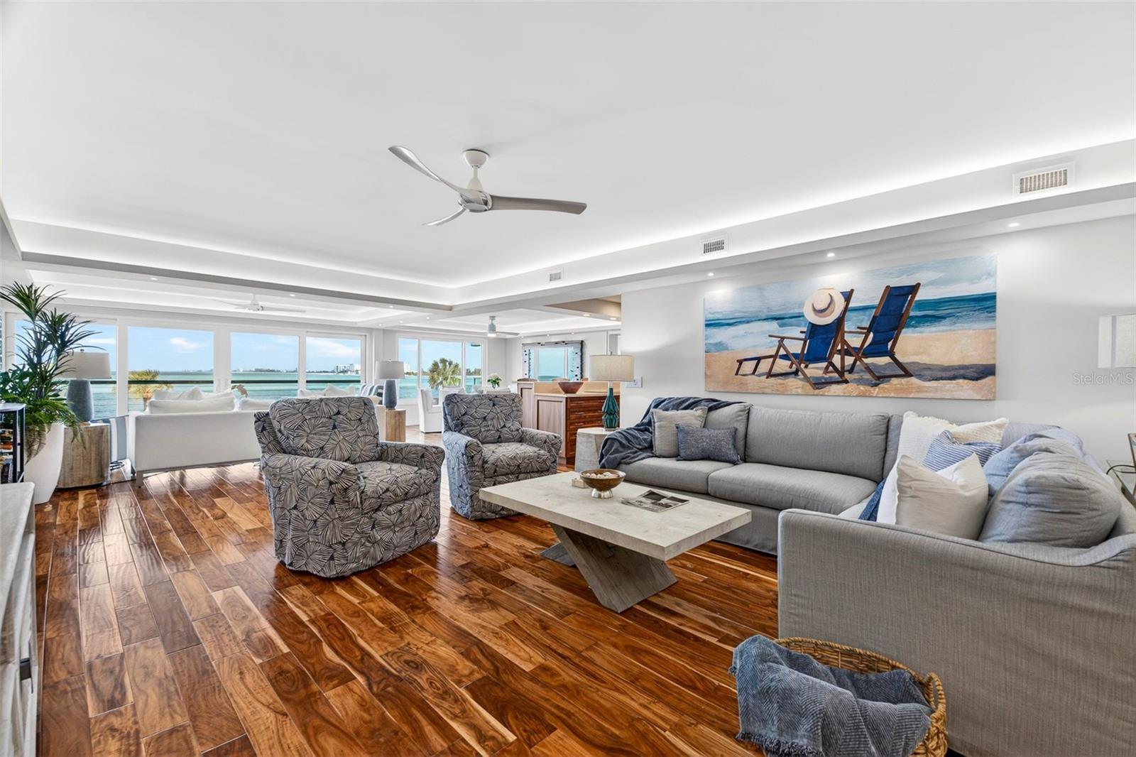 WINDWARD PASSAGE - Residential