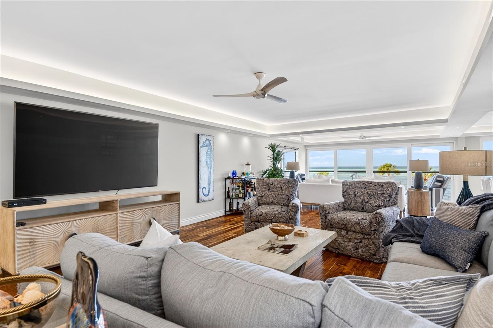 WINDWARD PASSAGE - Residential