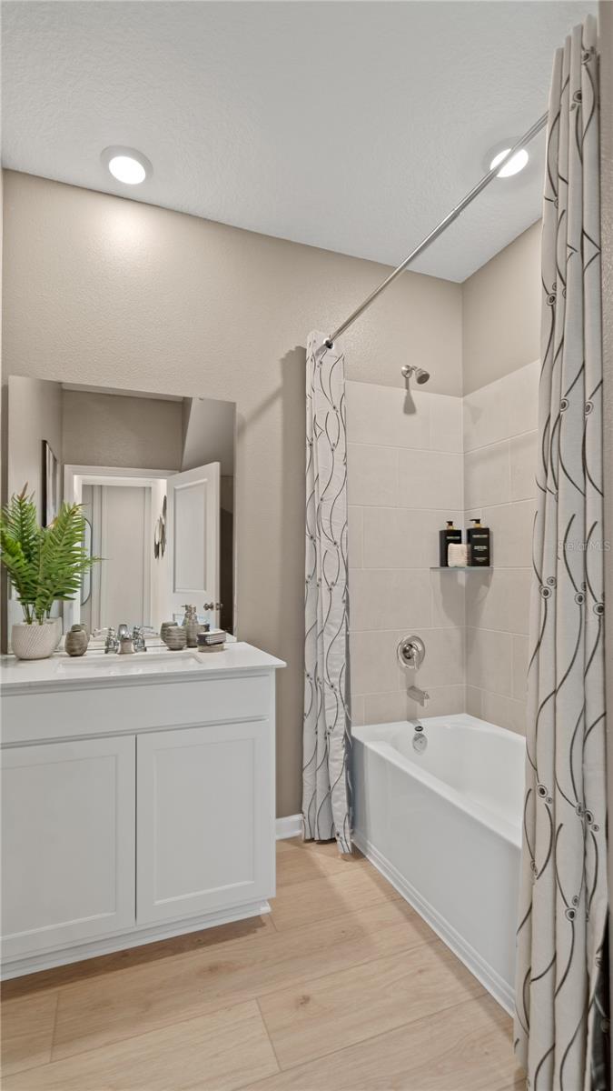 WELLNESS WAY 50S - Residential