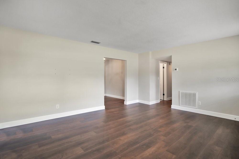 WILLIAMS GROVE - Residential