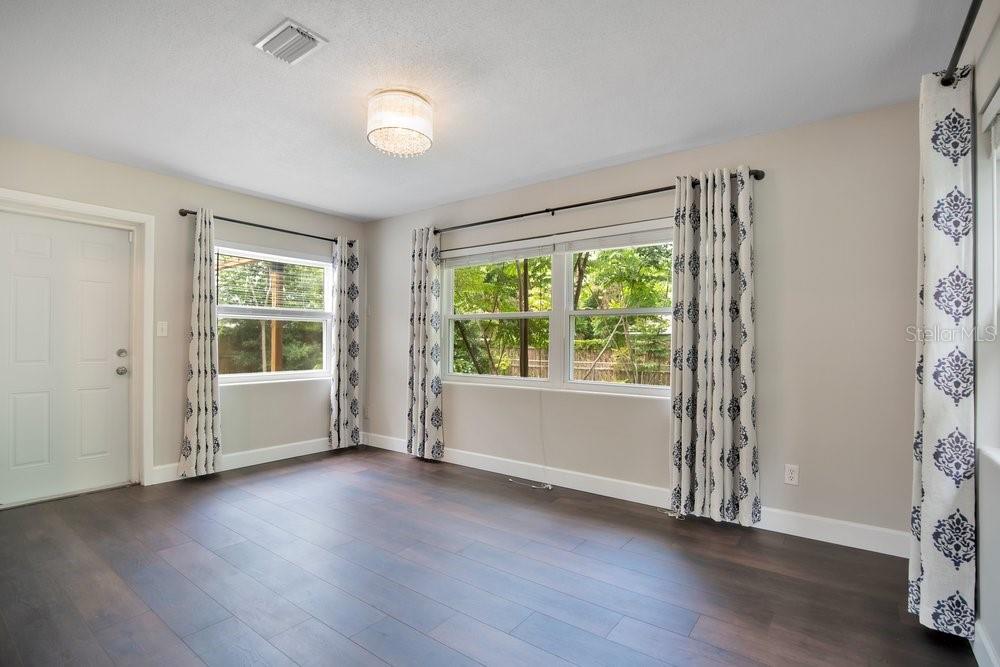WILLIAMS GROVE - Residential