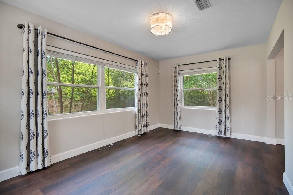 WILLIAMS GROVE - Residential