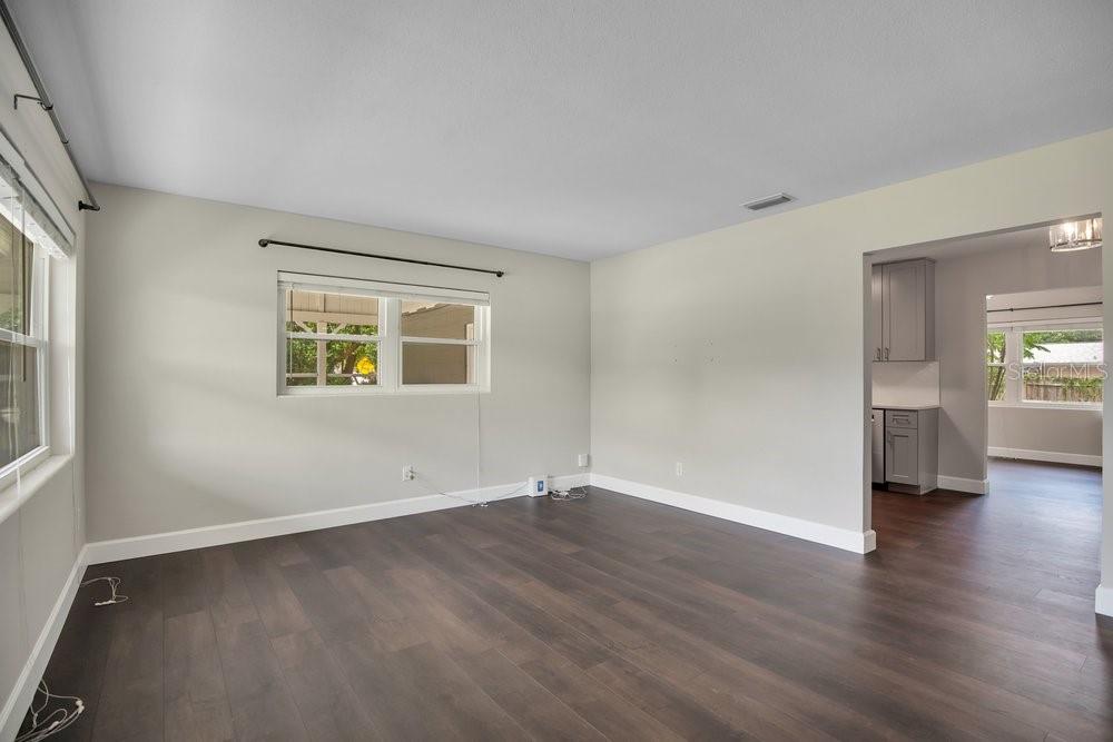 WILLIAMS GROVE - Residential