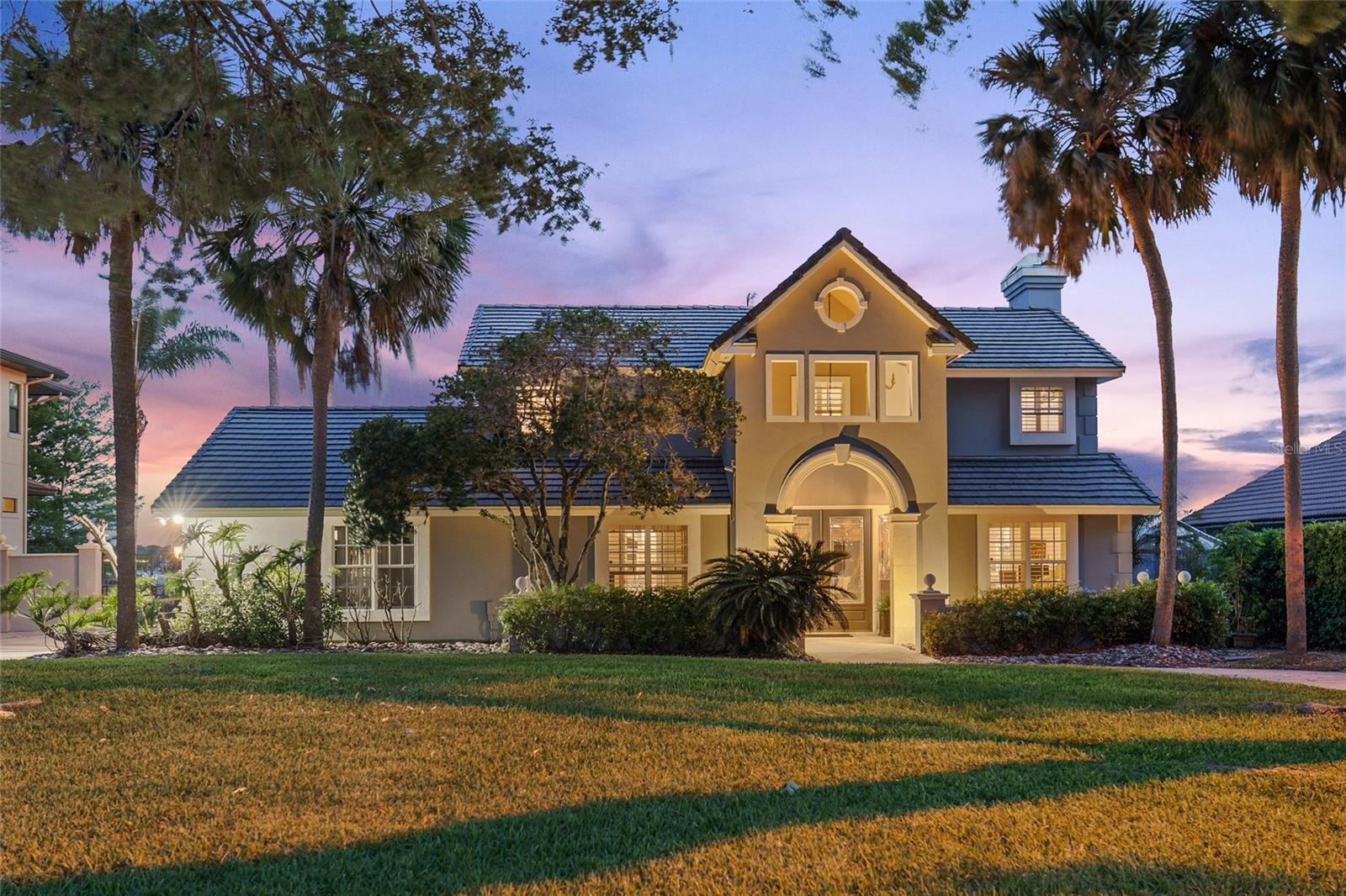 LAKE DOWN SHORES - Residential
