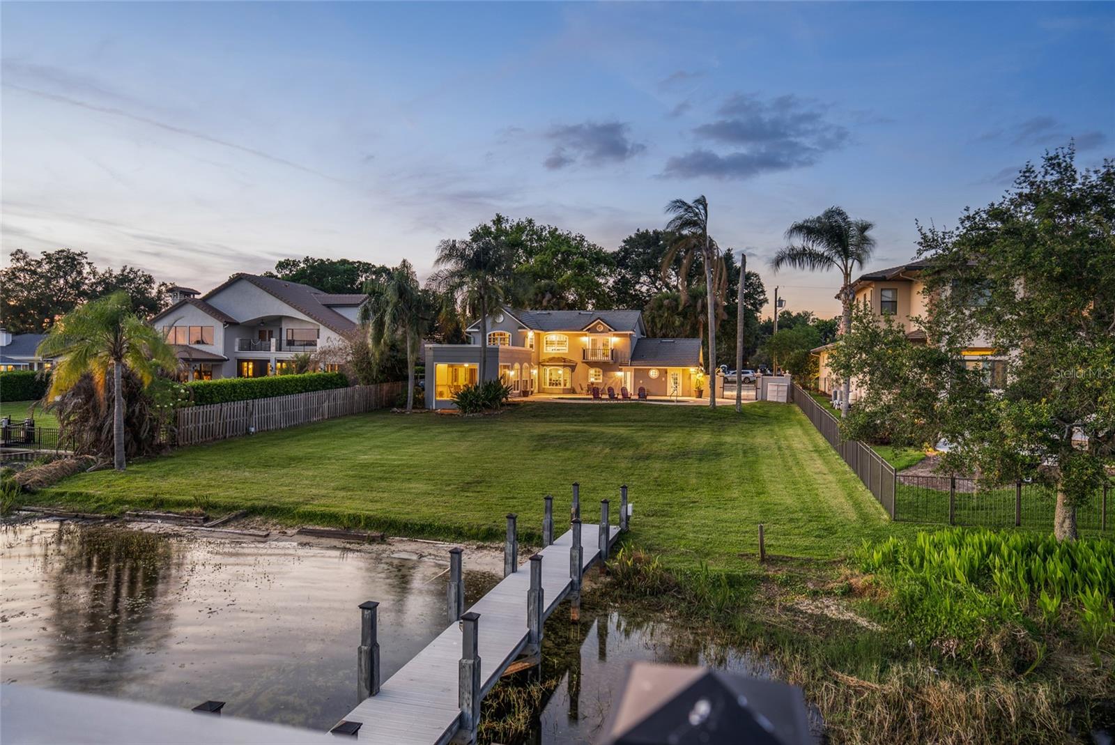 LAKE DOWN SHORES - Residential