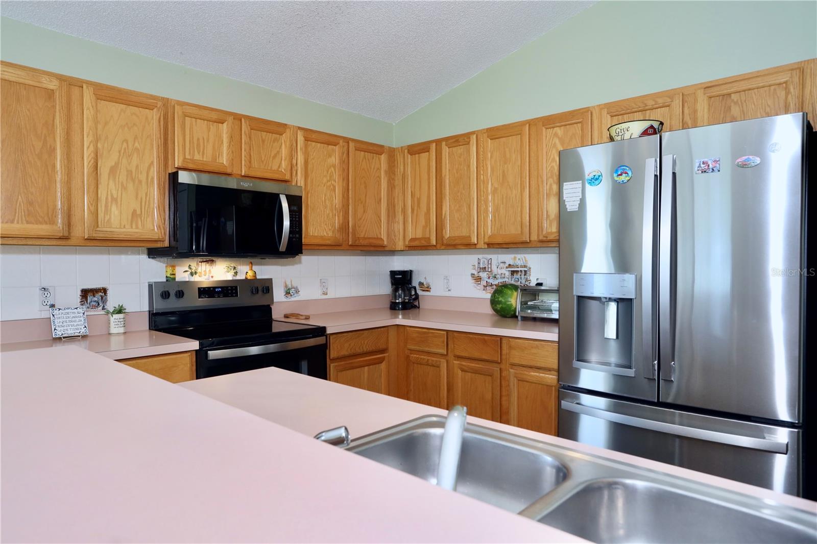 REMINGTON POINTE - Residential