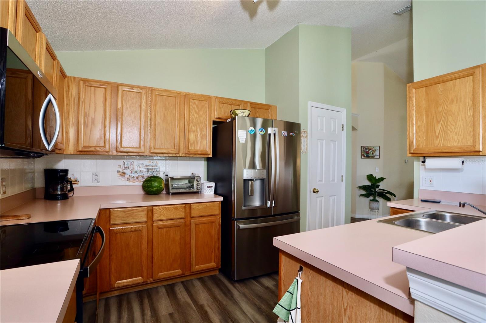 REMINGTON POINTE - Residential