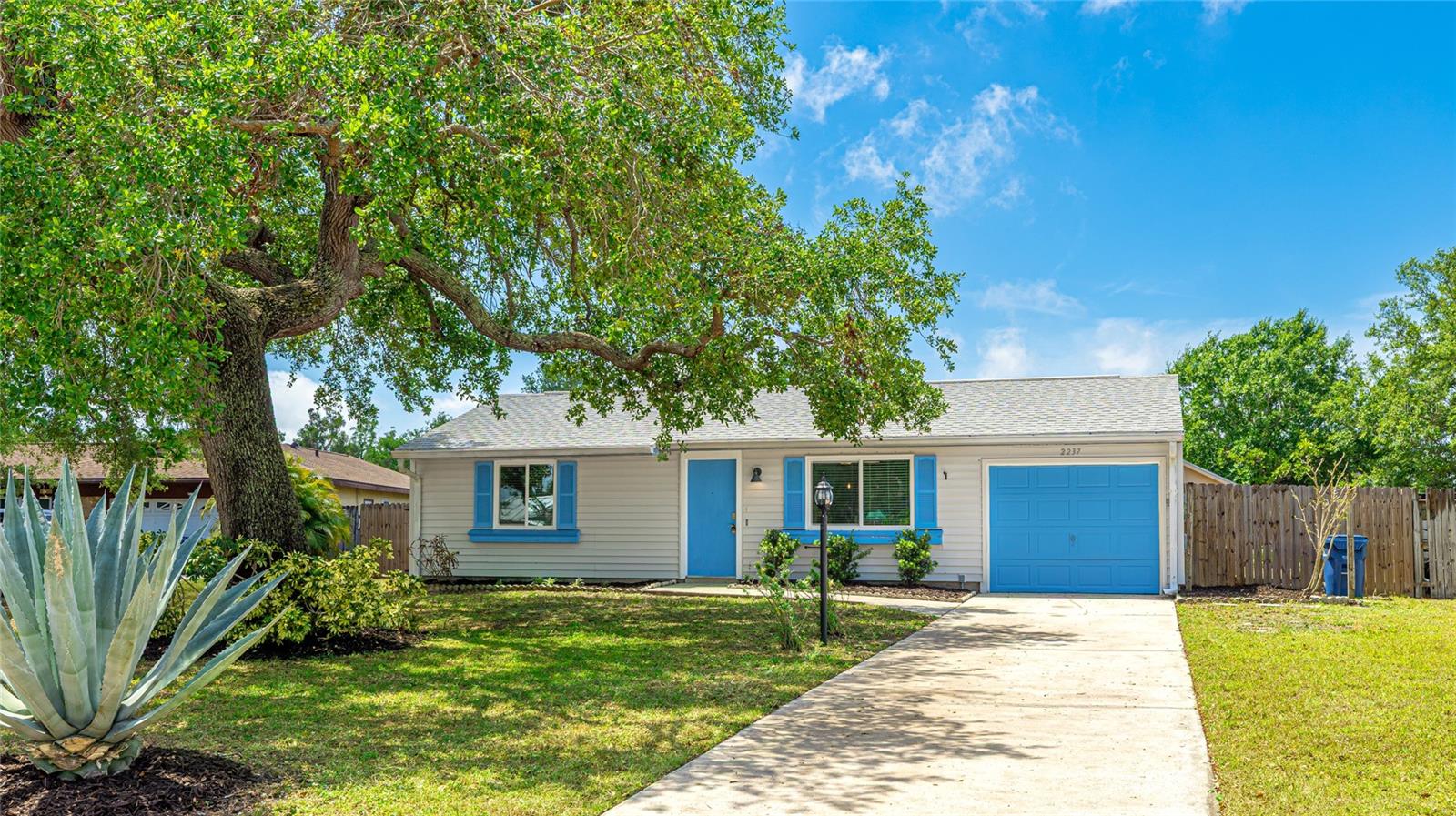 LOCKWOOD MEADOWS - Residential