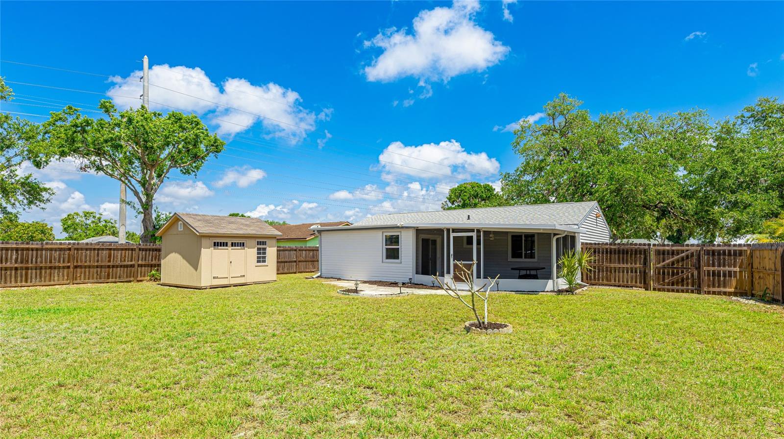 LOCKWOOD MEADOWS - Residential