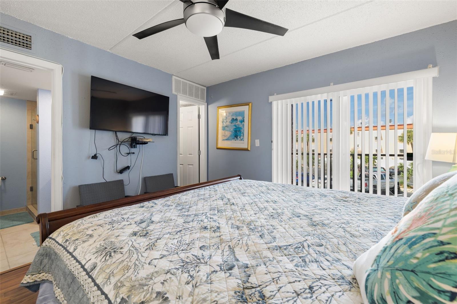 BOCA SHORES CONDO - Residential Lease