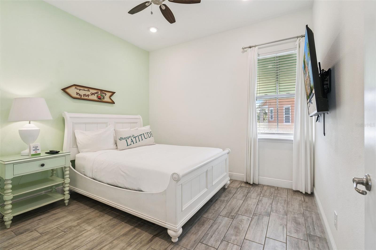 MARGARITAVILLE, ROLLING OAKS - Residential