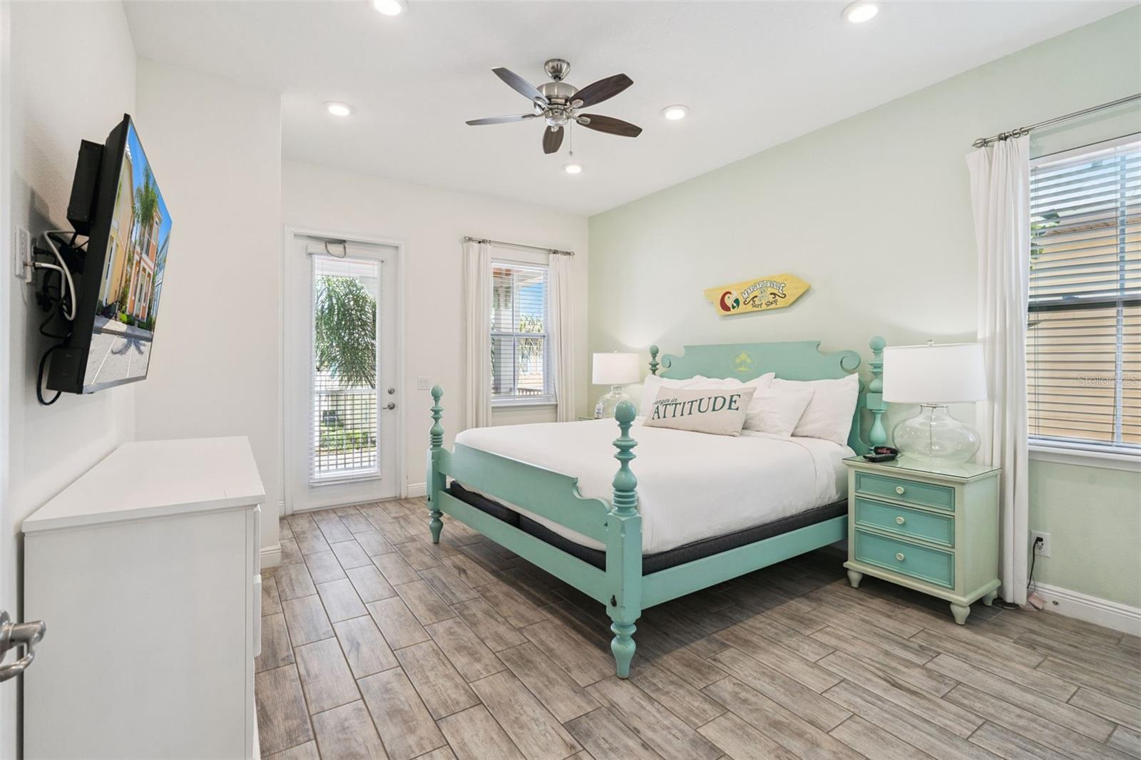 MARGARITAVILLE, ROLLING OAKS - Residential