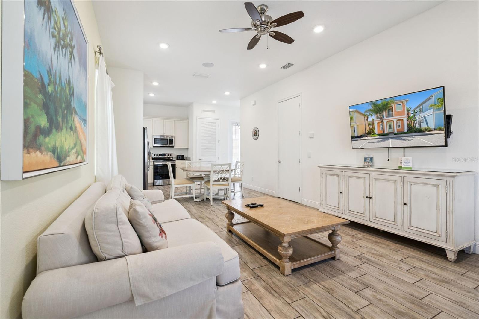 MARGARITAVILLE, ROLLING OAKS - Residential
