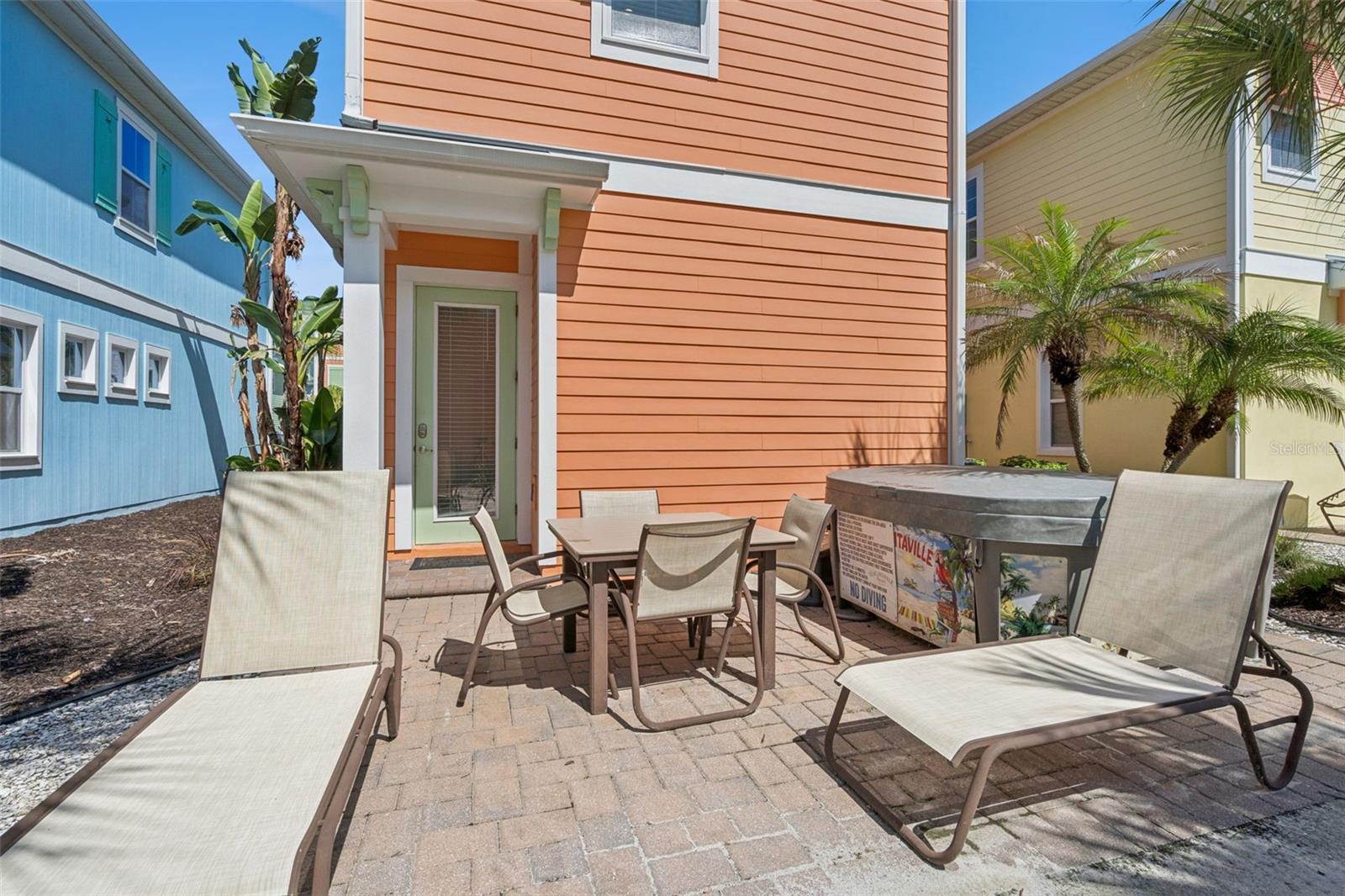 MARGARITAVILLE, ROLLING OAKS - Residential
