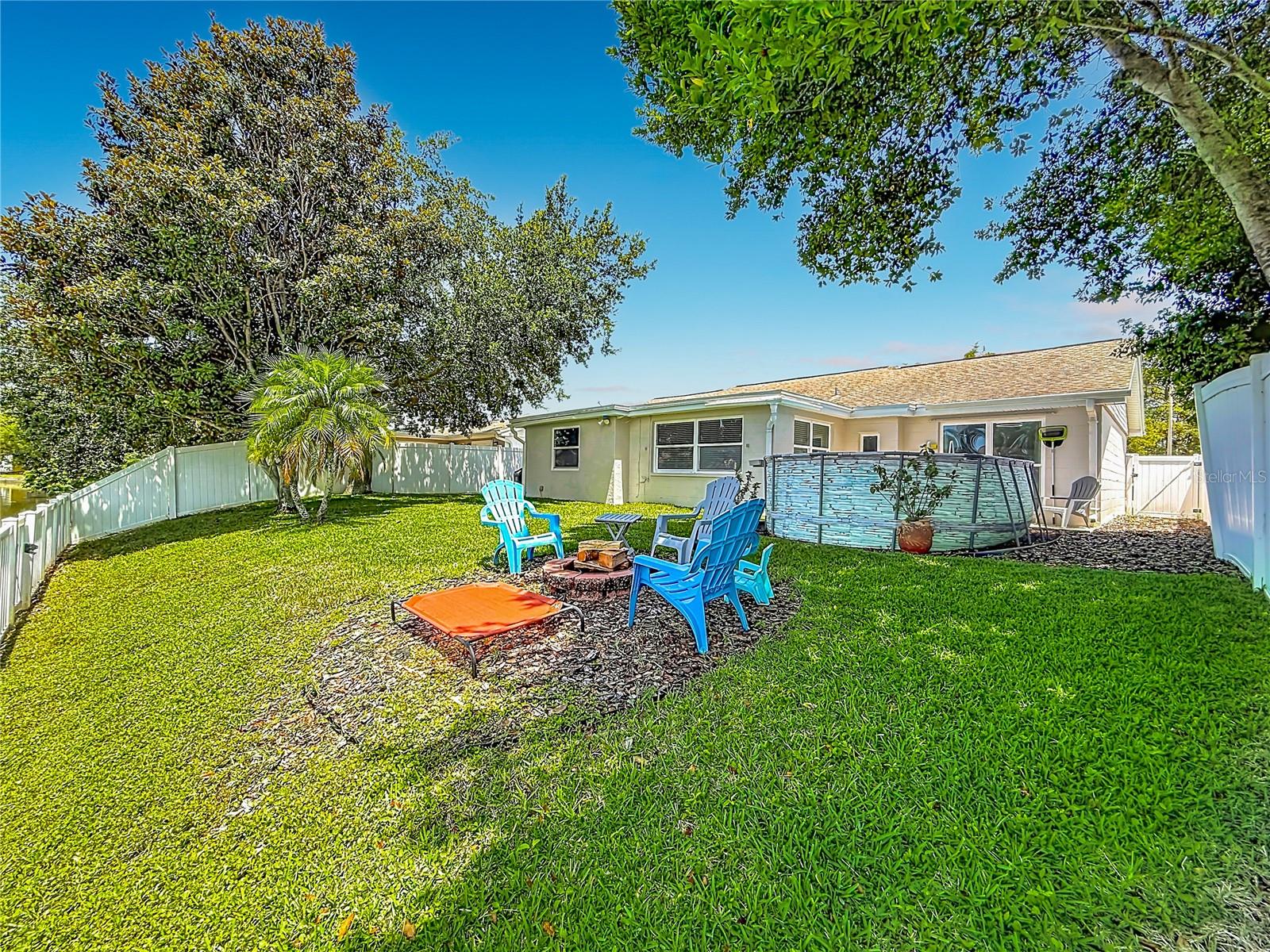 BEACON SQUARE - Residential
