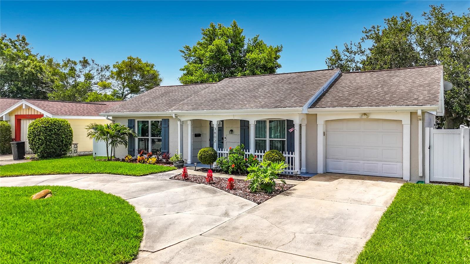 BEACON SQUARE - Residential
