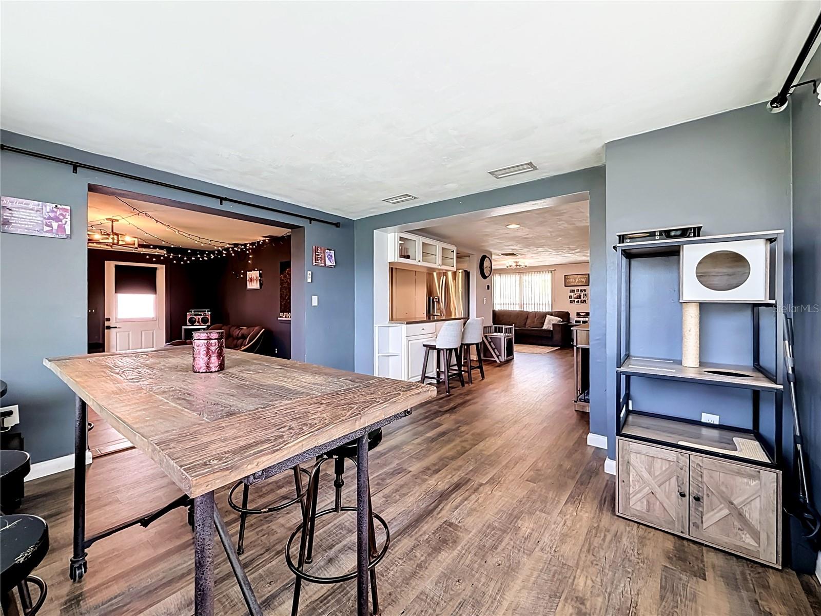 BEACON SQUARE - Residential