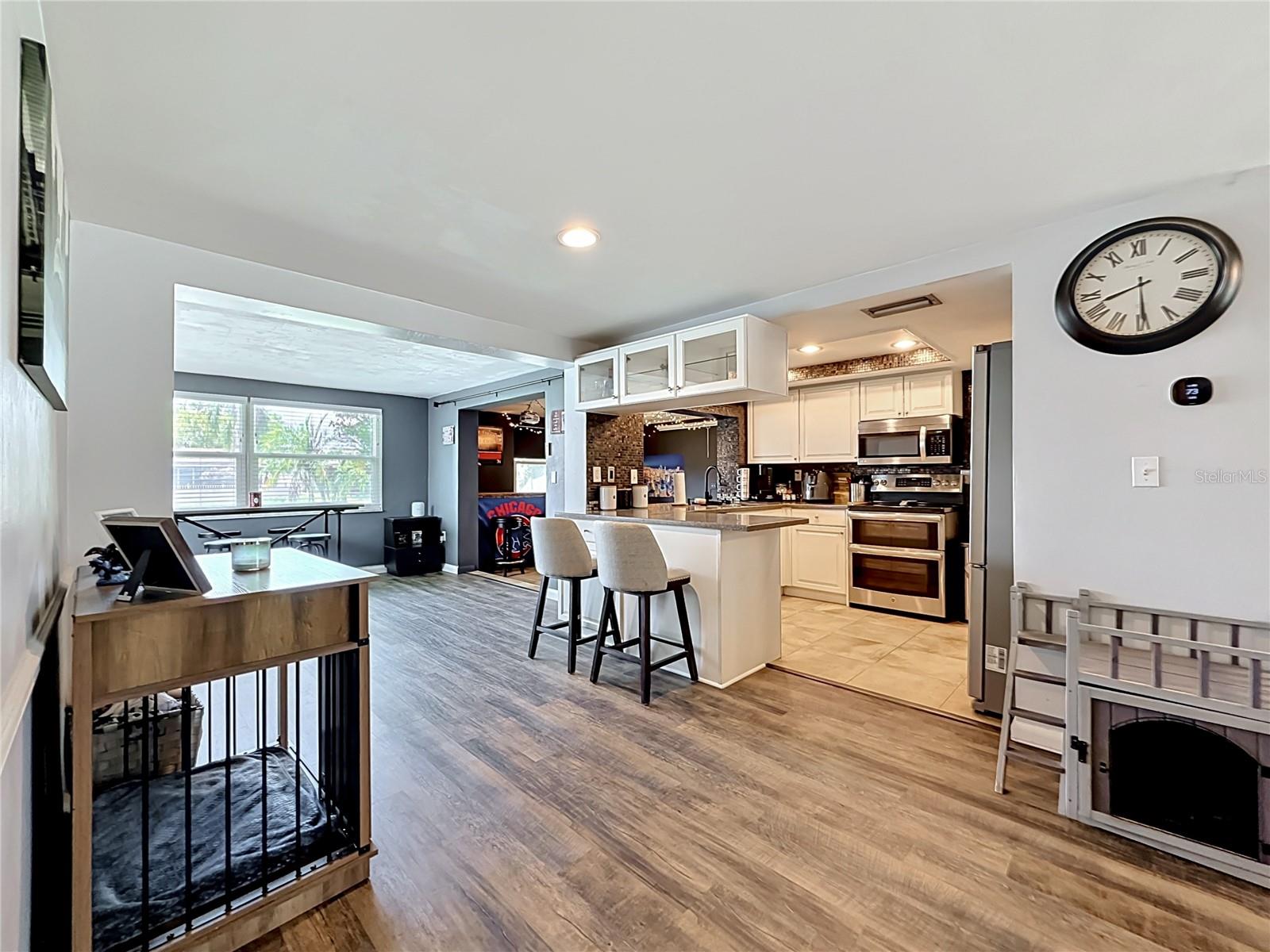 BEACON SQUARE - Residential