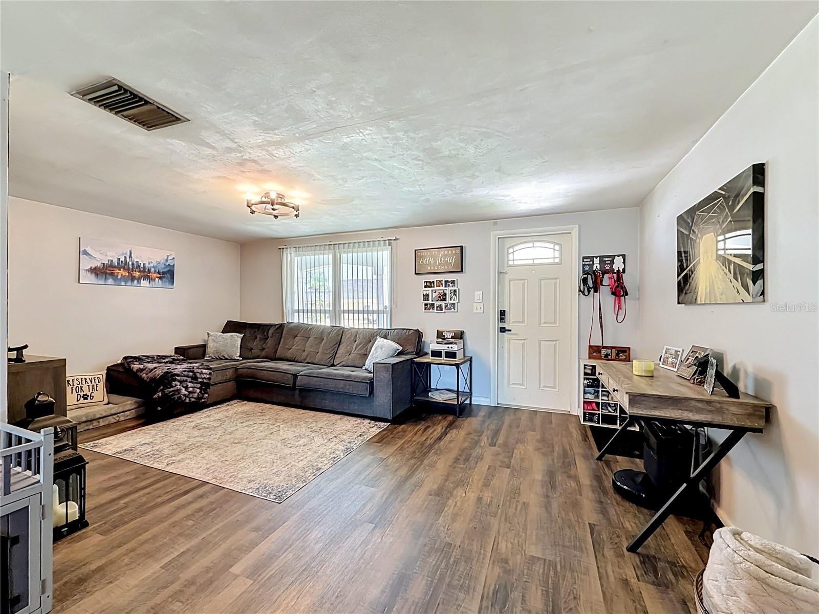 BEACON SQUARE - Residential