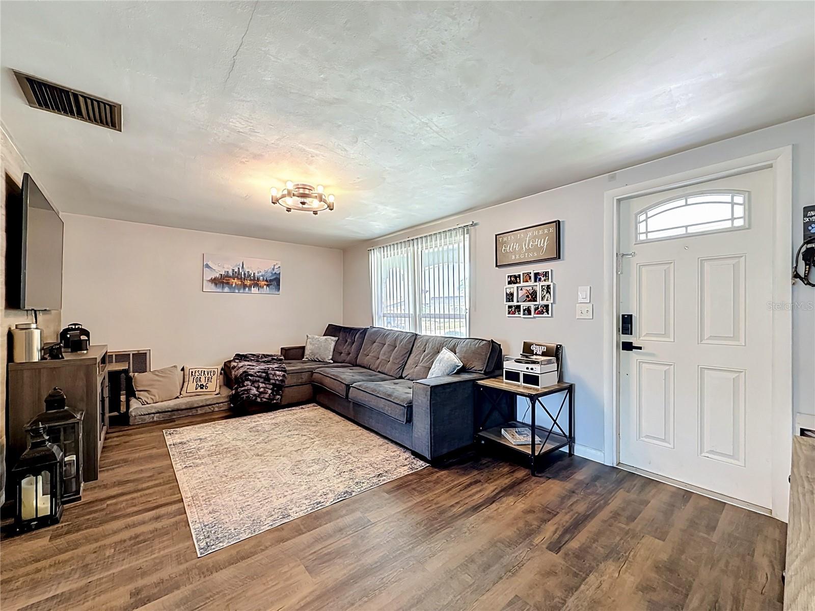 BEACON SQUARE - Residential