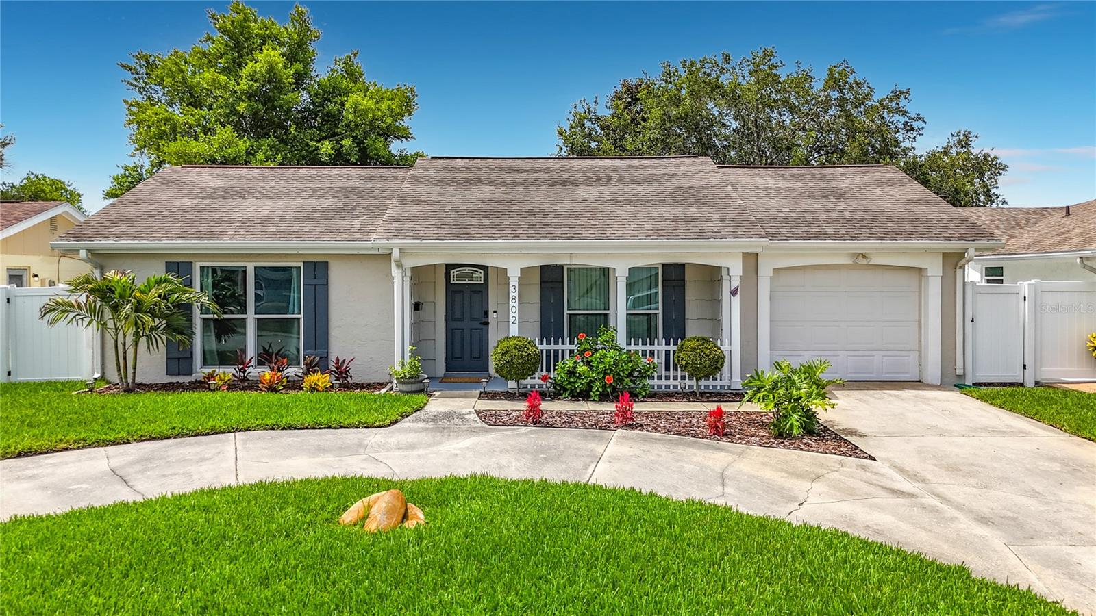 BEACON SQUARE - Residential