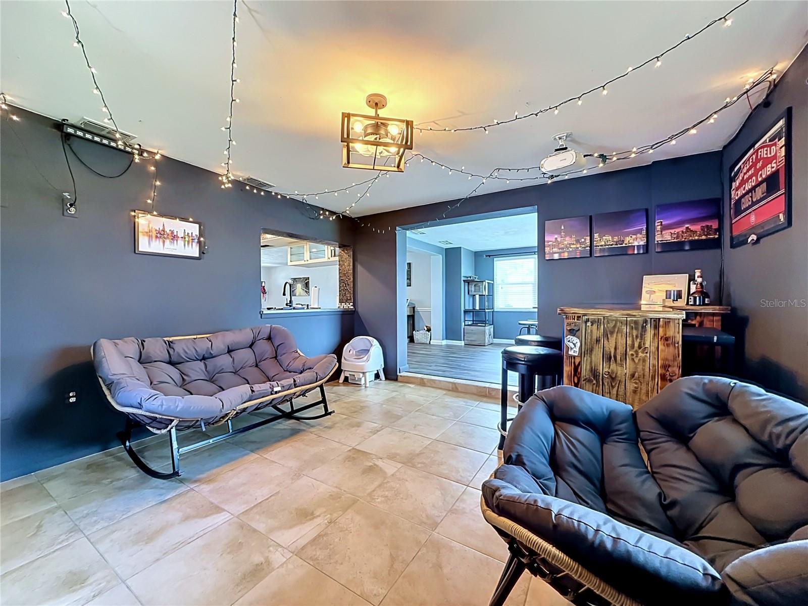 BEACON SQUARE - Residential