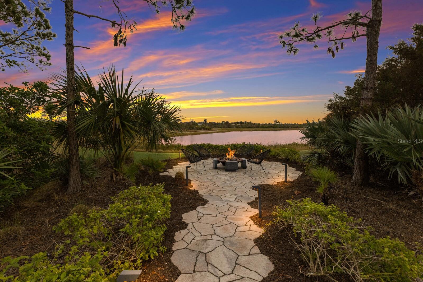 LAKE CLUB - Residential