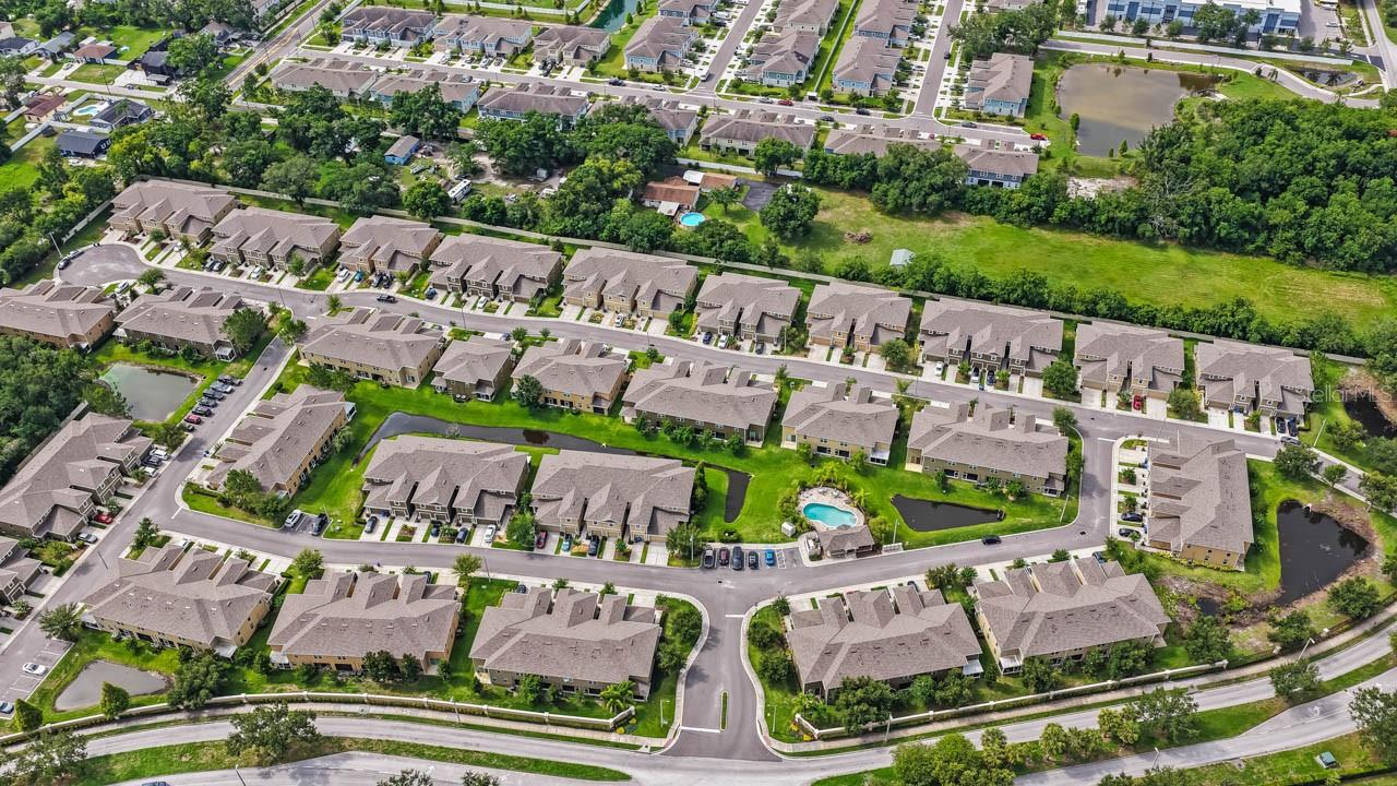 BROADWAY CENTRE TWNHMS - Residential