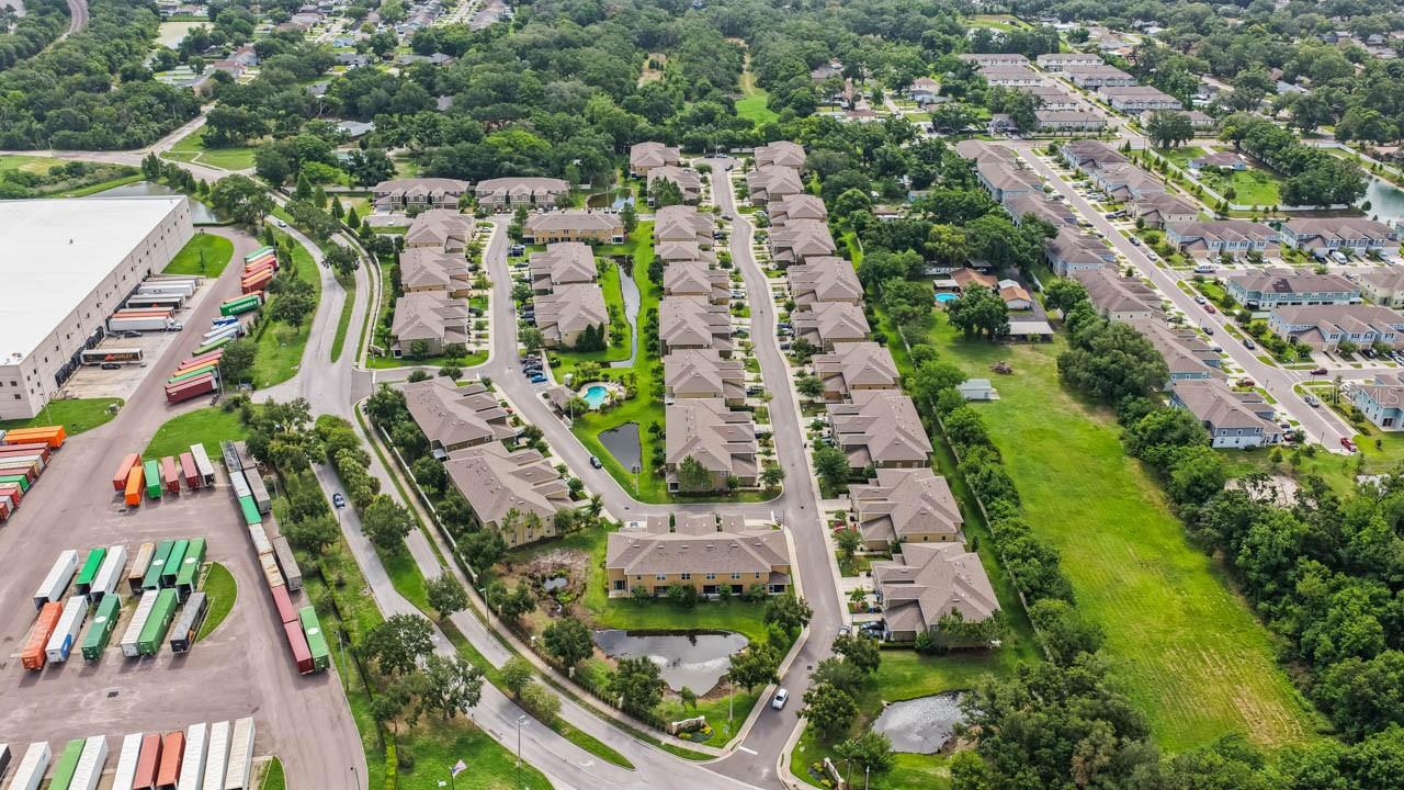BROADWAY CENTRE TWNHMS - Residential