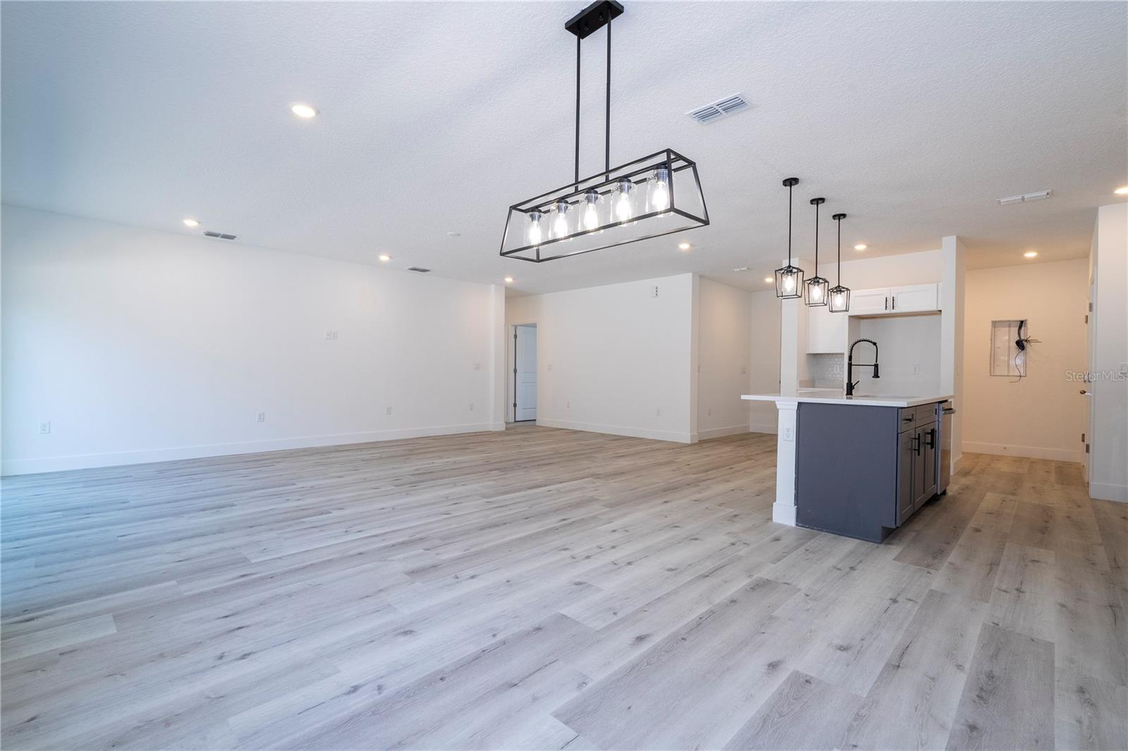 ROYAL TRAILS UNIT 01 - Residential