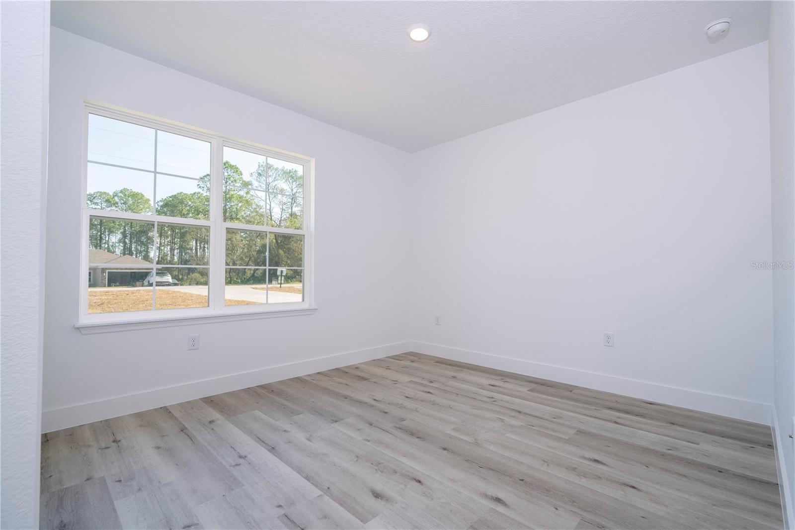ROYAL TRAILS UNIT 01 - Residential