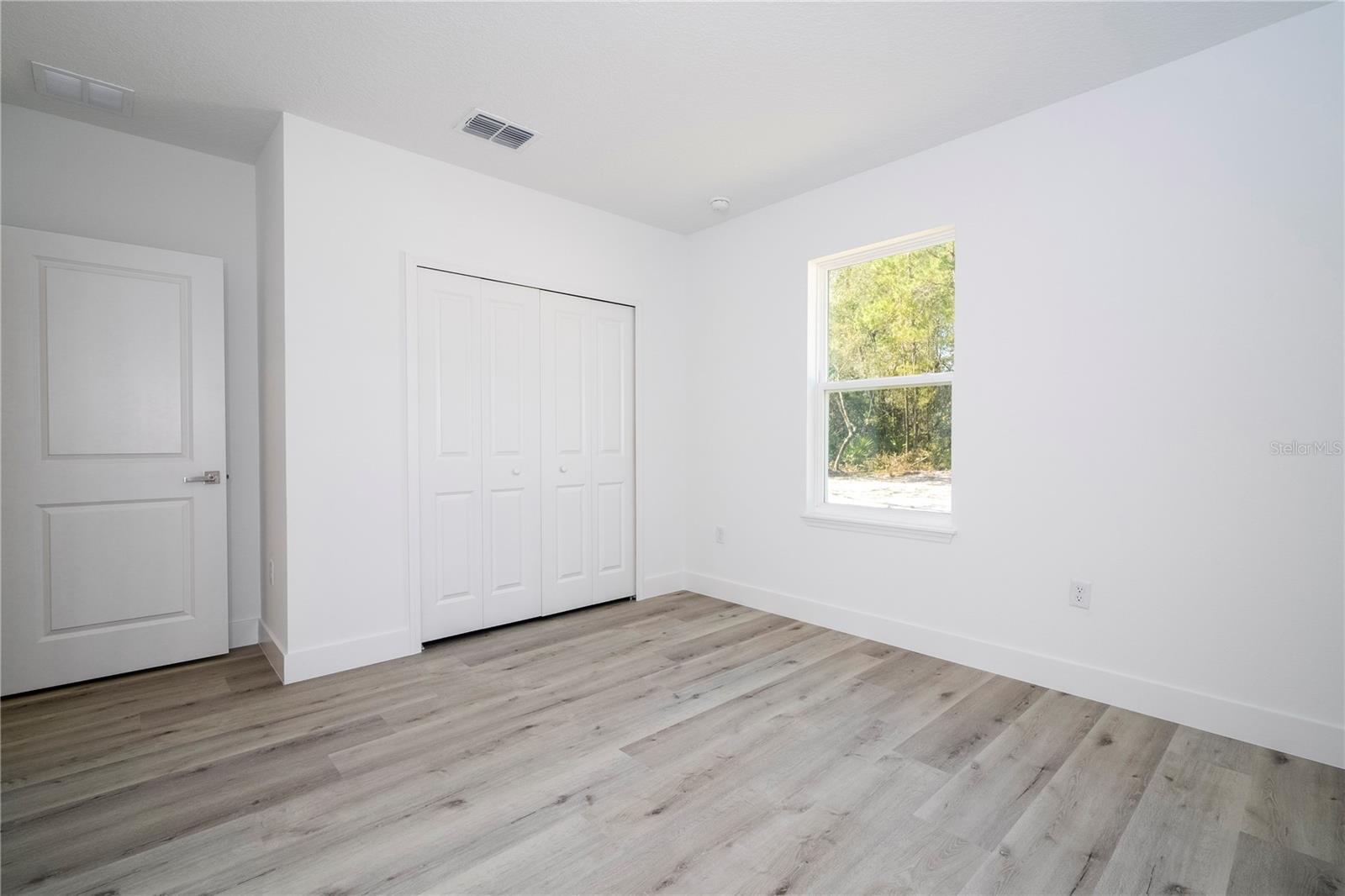ROYAL TRAILS UNIT 01 - Residential